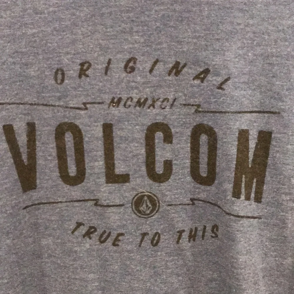 Volcom t-shirt - Picture 2 of 3